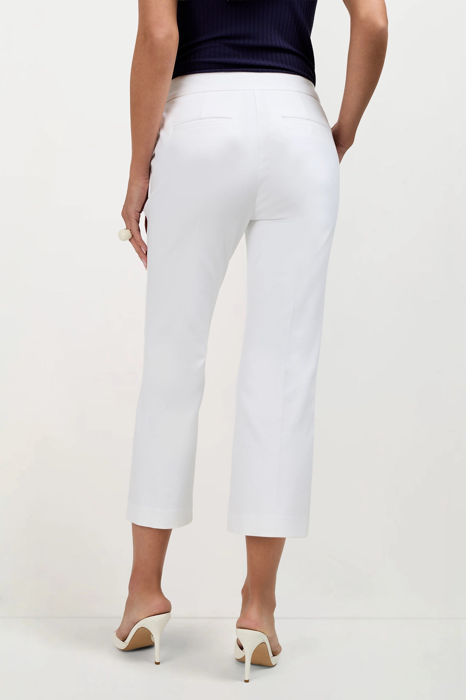Trina Turk Ore Button-Hem Cropped Pant