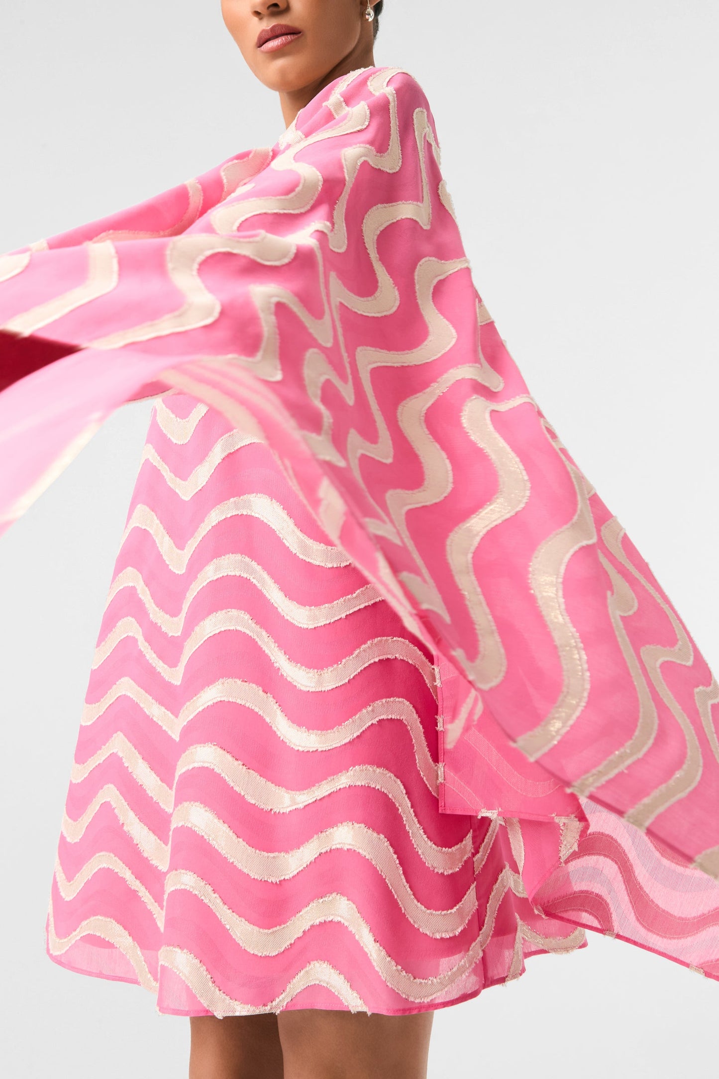 Trina Turk Aqualane Side Flounce Dress - Pinku