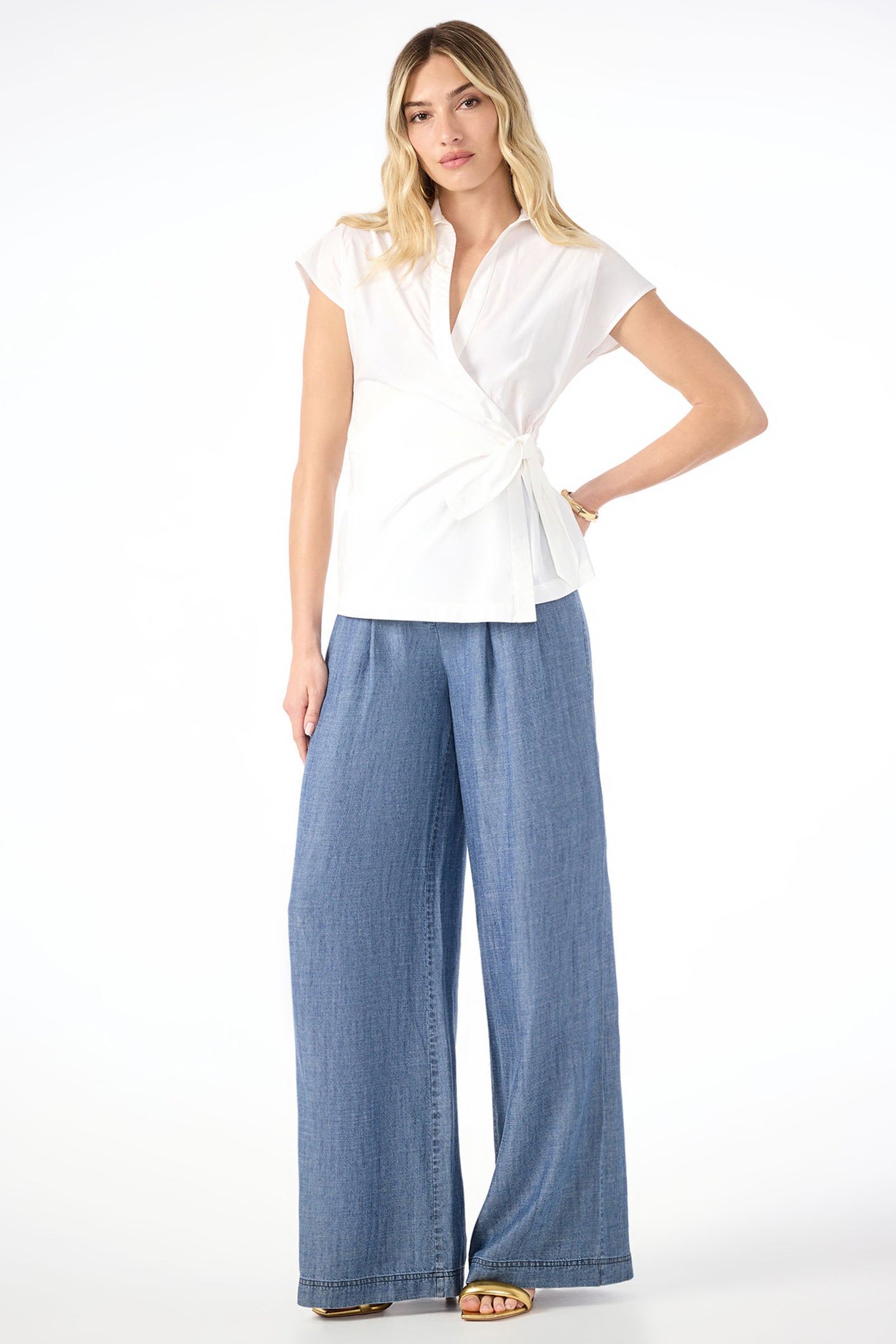 Trina Turk Dans Wide-Leg Chambray Pant