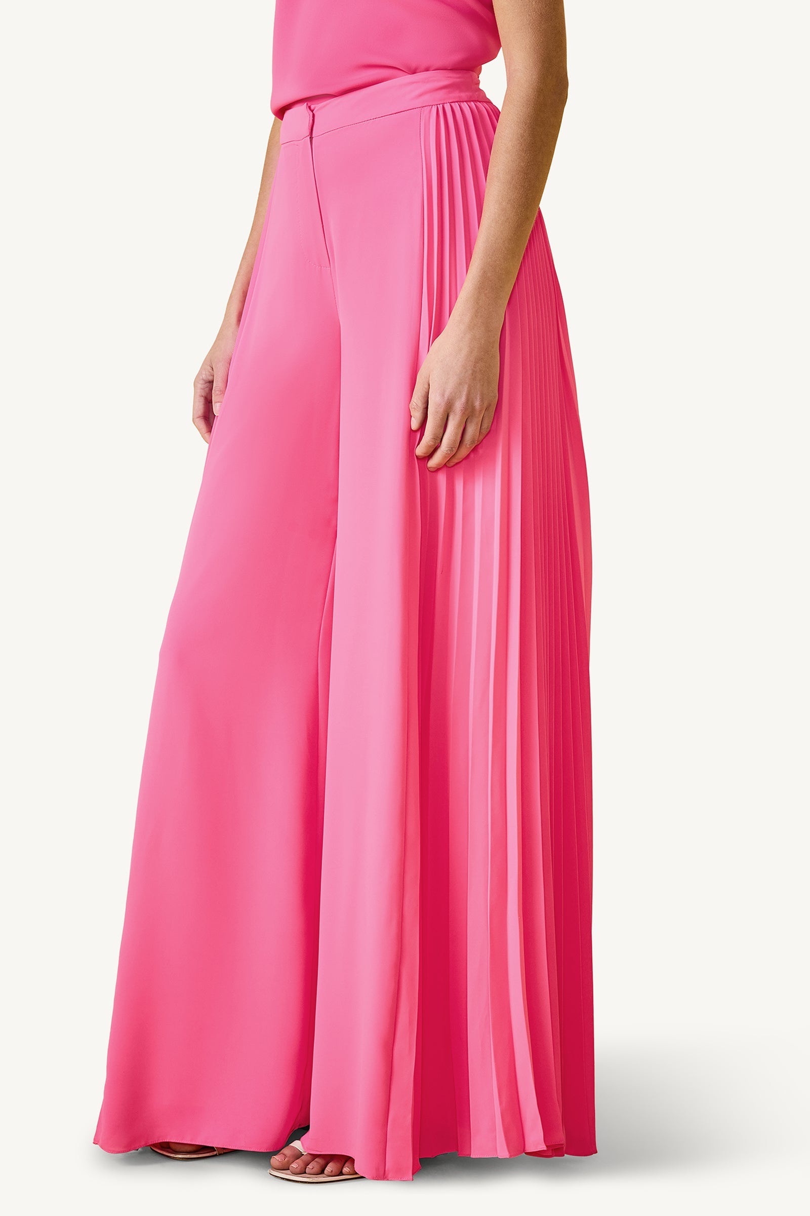 Trina Turk Frame Wide-Leg Pleated Pant - GS Georgette