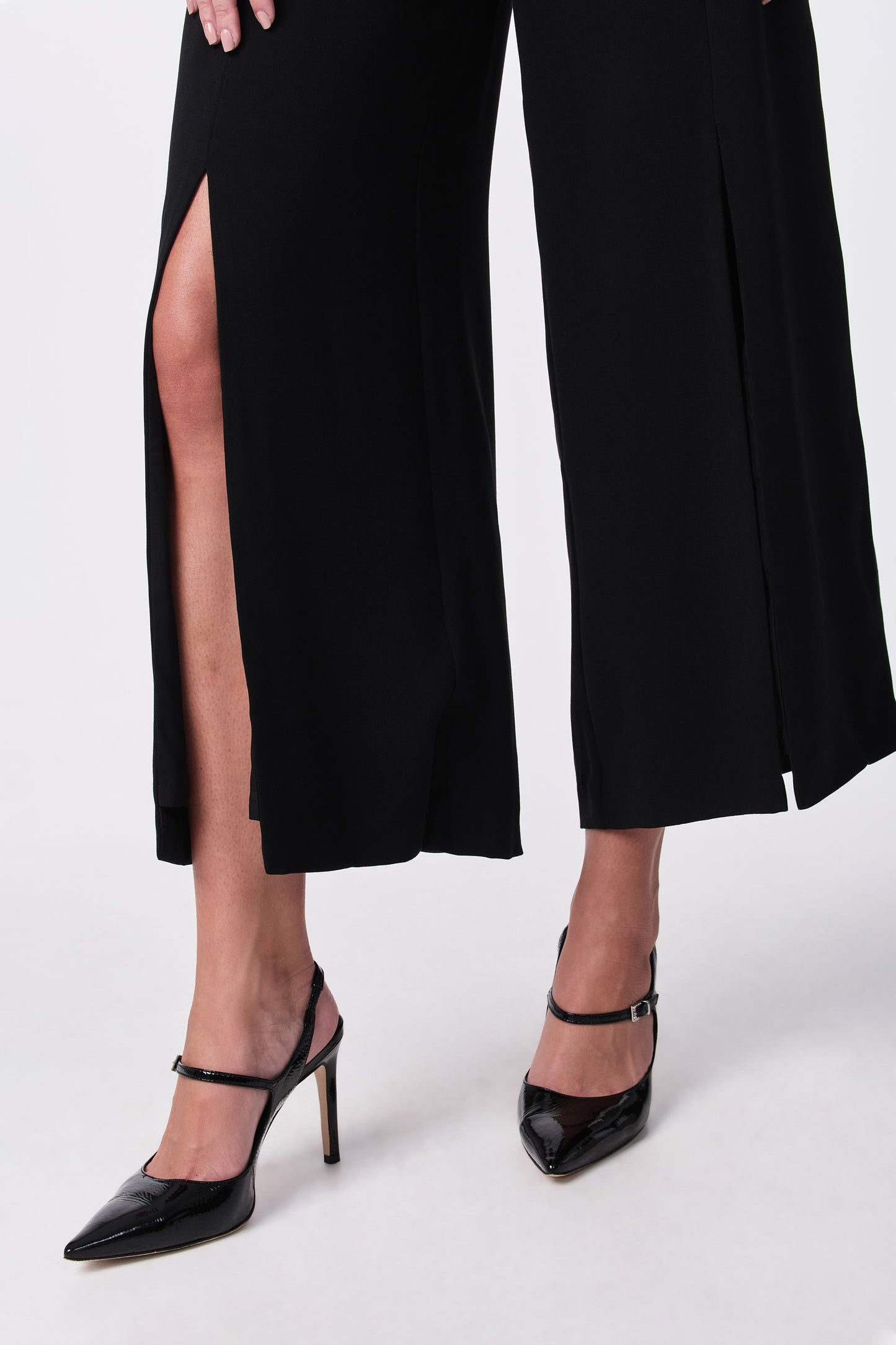 Trina Turk Davon Cropped Slit-Leg Pant