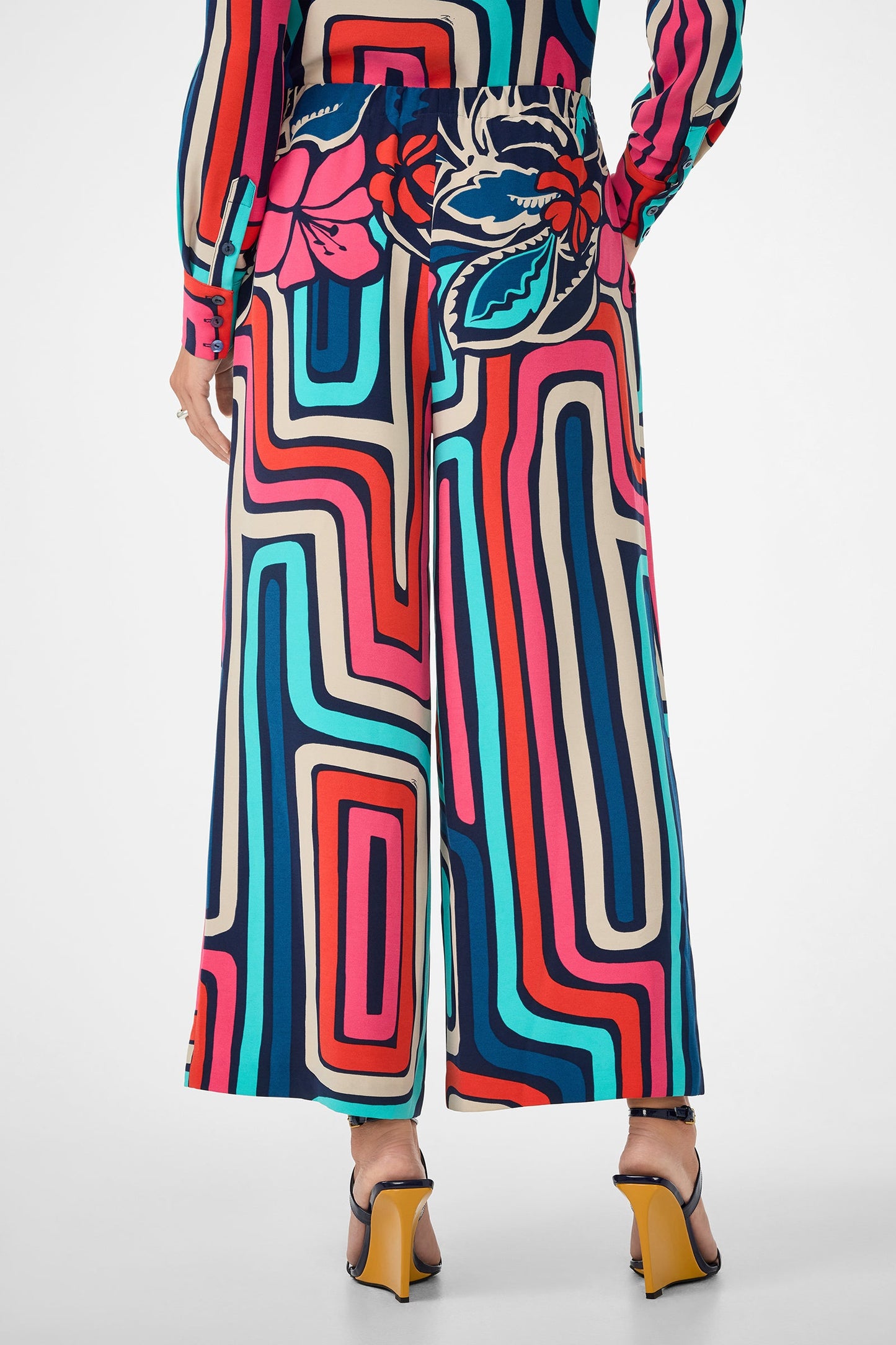 Trina Turk Cubism Crop Pant