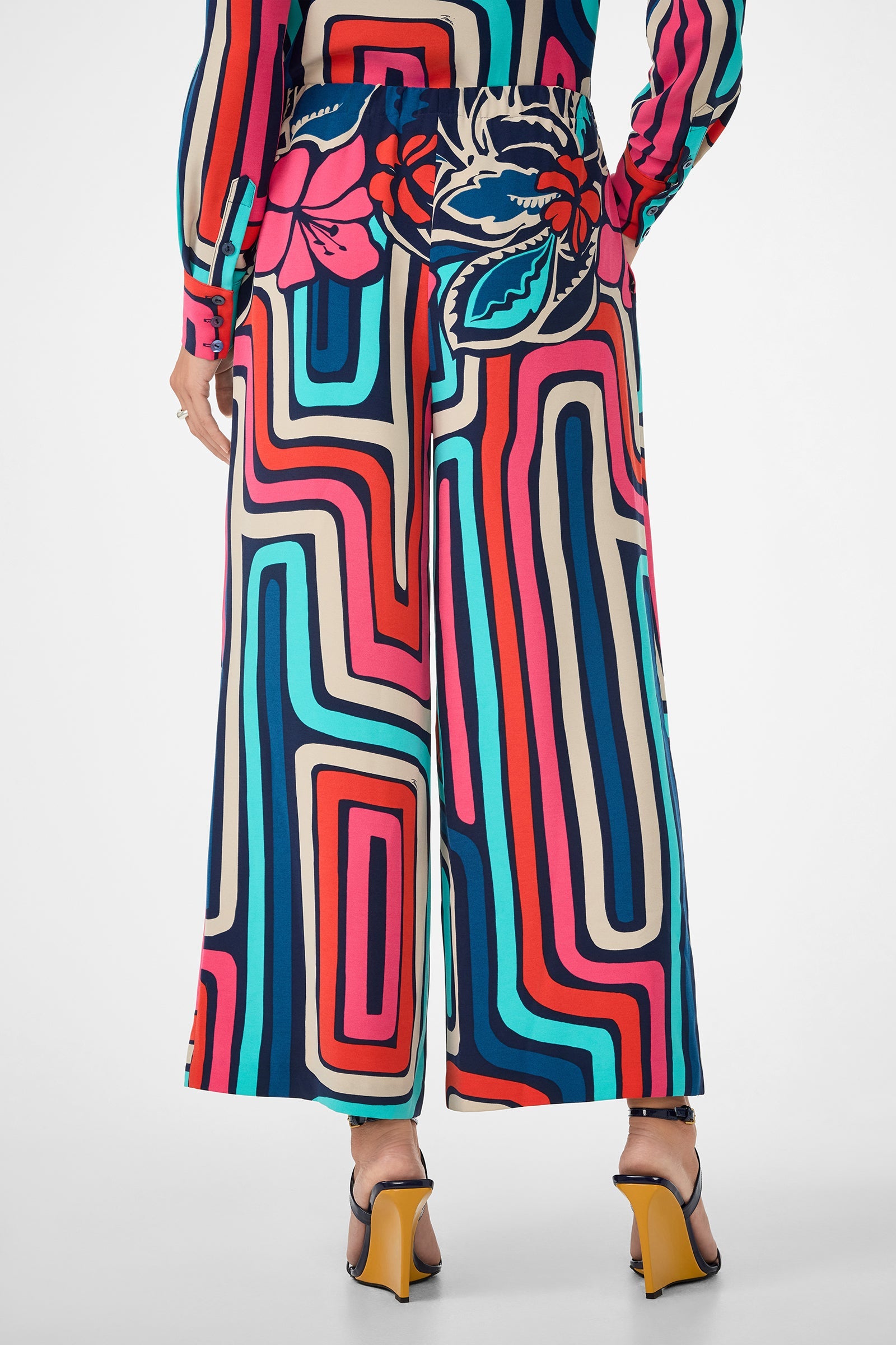 Trina Turk Cubism Crop Pant