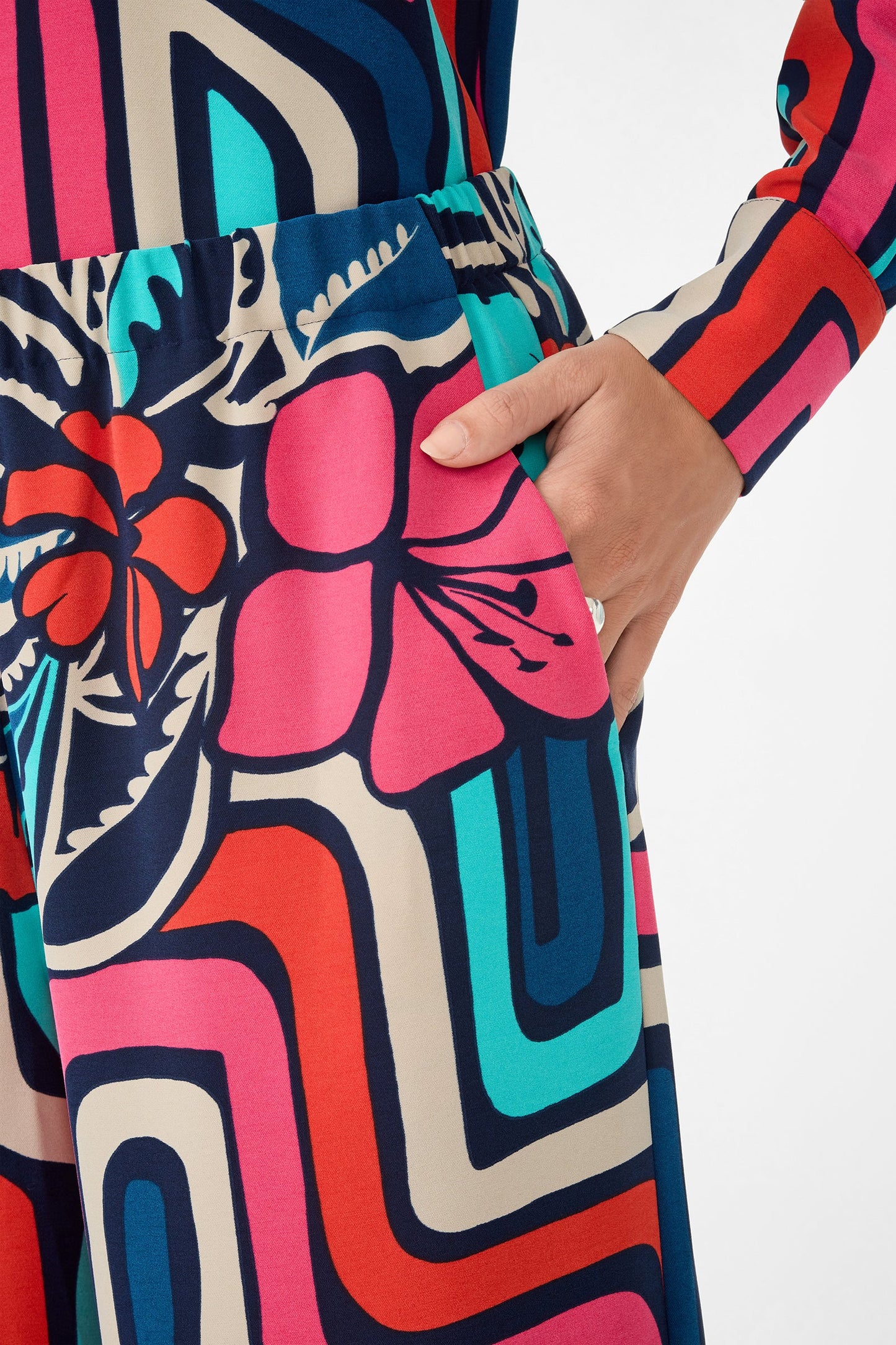 Trina Turk Cubism Crop Pant