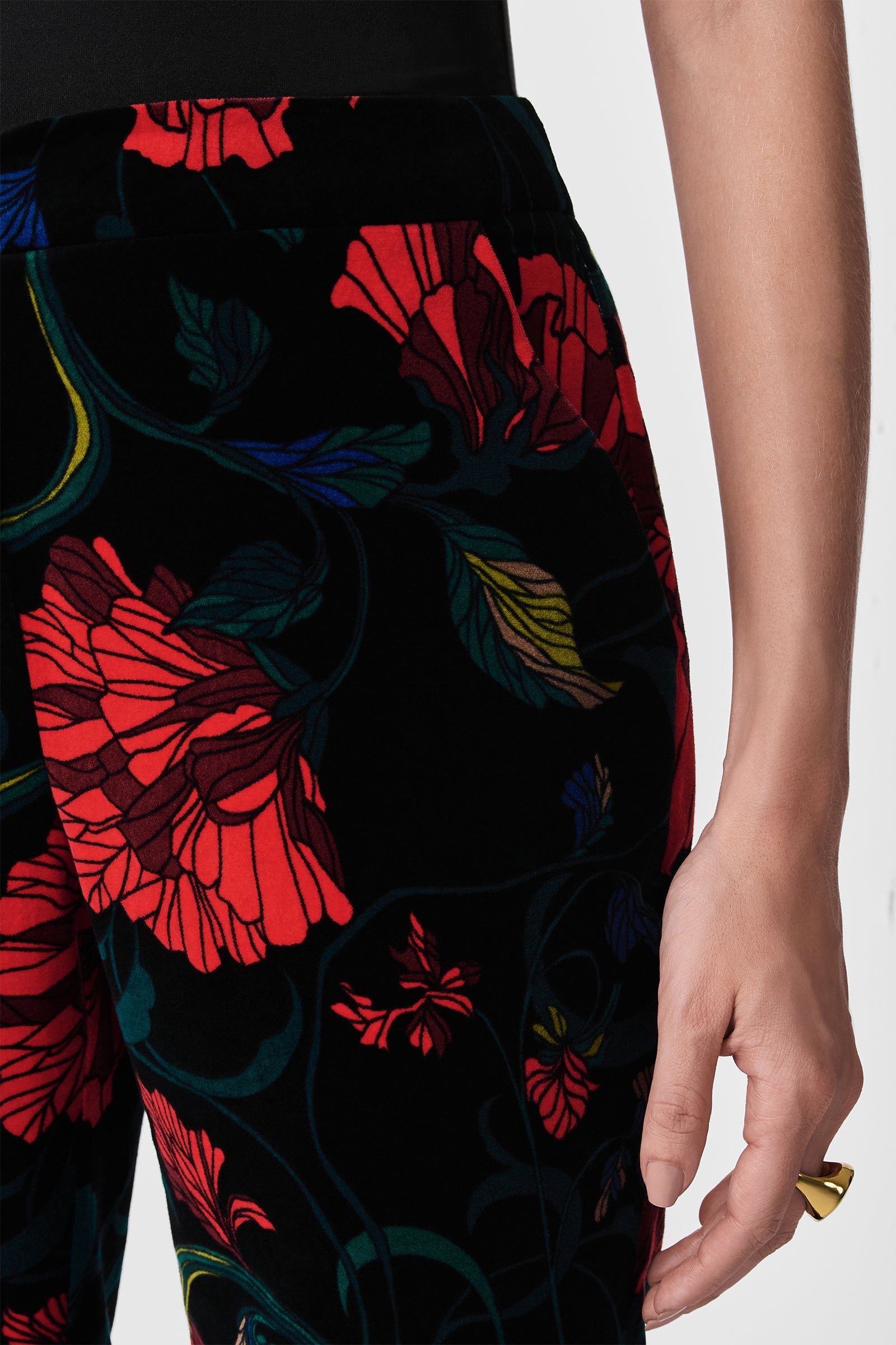 Trina Turk Westport Printed Velvet Pant