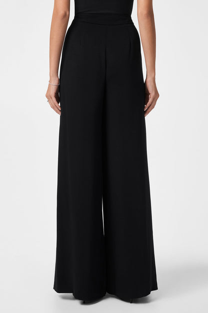 Trina Turk Saige Wide-Leg Short Pant