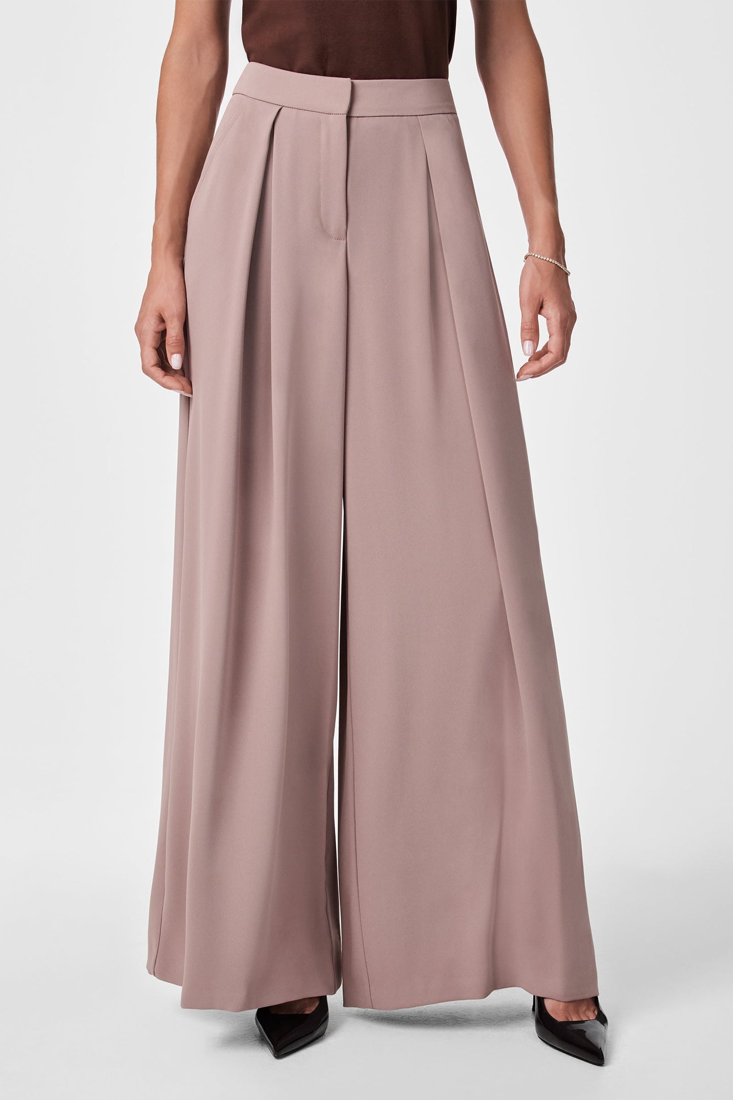 Trina Turk Saige Wide-Leg Short Pant