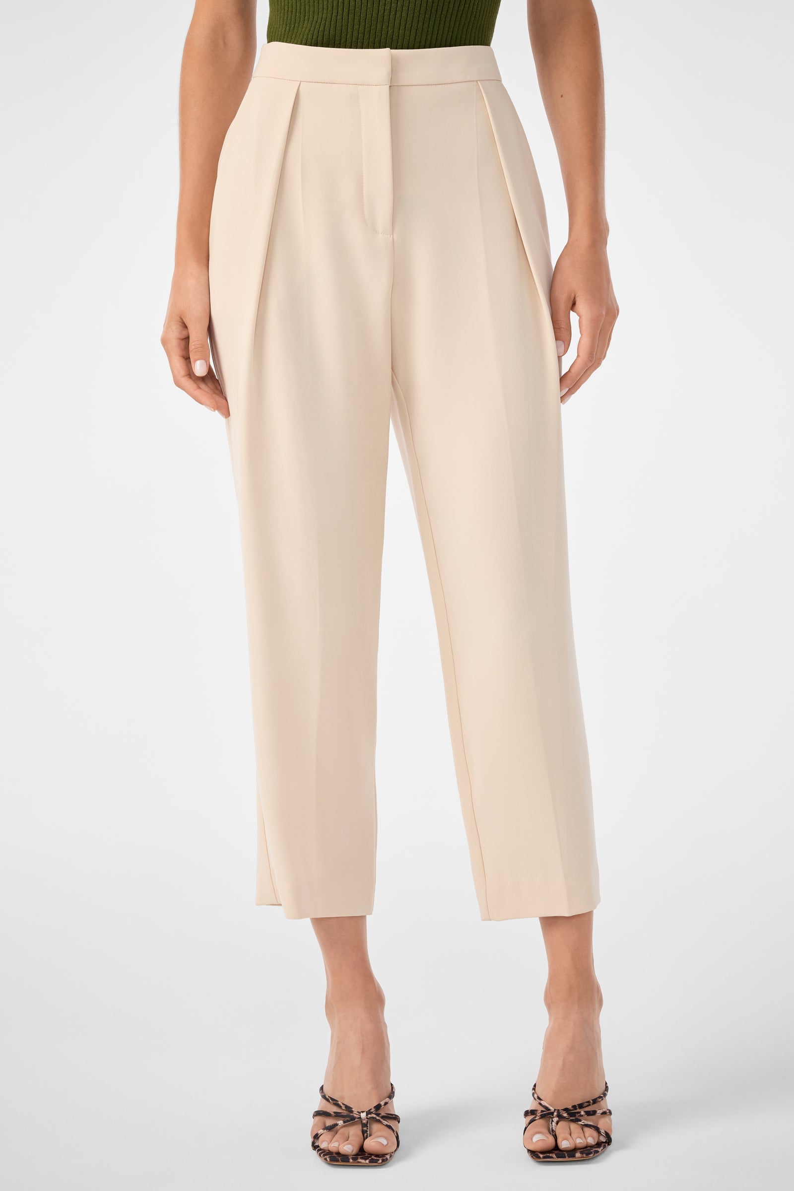 Trina Turk Larch Tailored Cropped Pant
