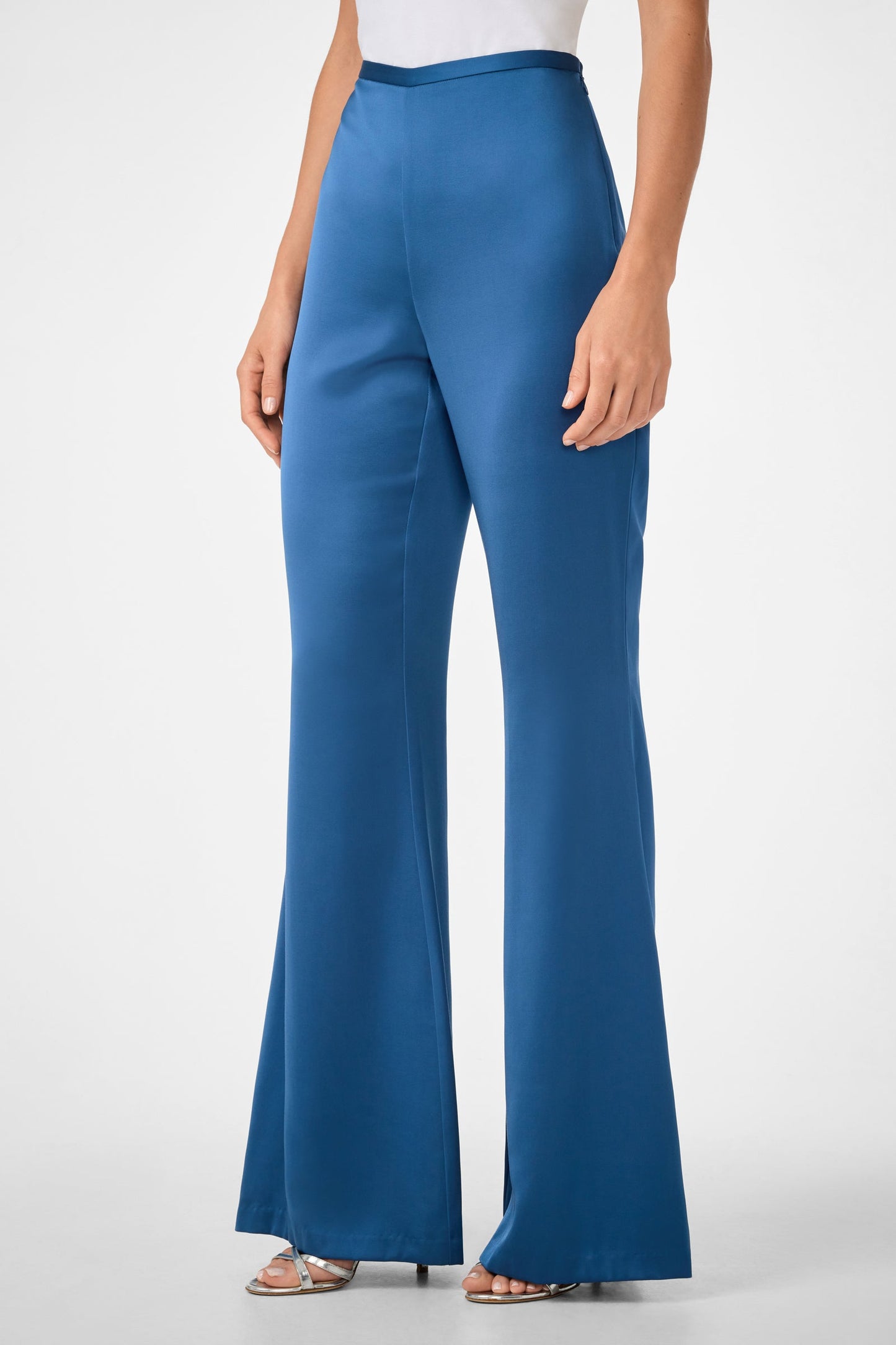Trina Turk Anmitsu Flared Pant