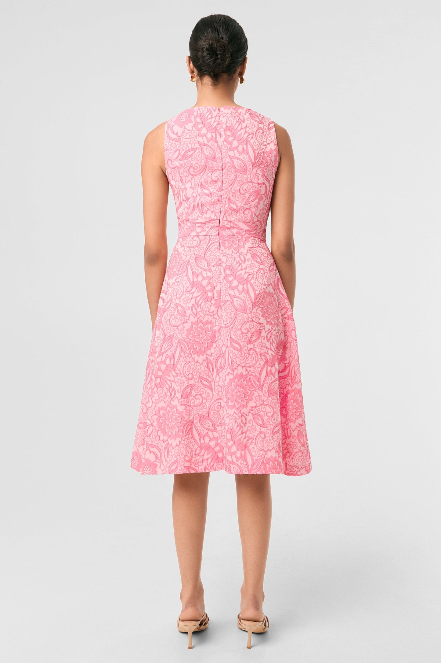 Trina Turk Jayme Sleeveless Dress - Jolie Jacquard