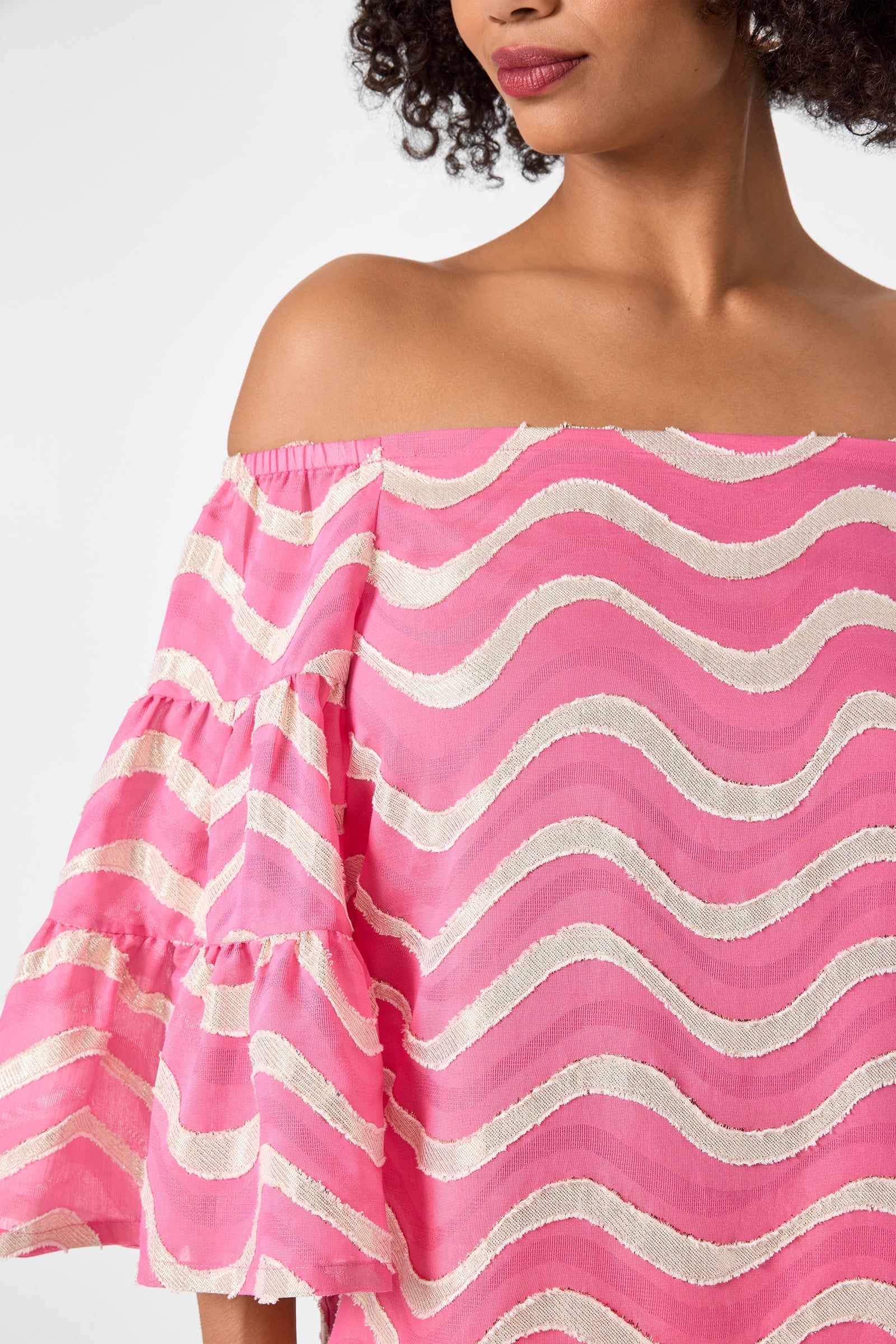 Trina Turk Garnish Off-Shoulder Top - Pinku