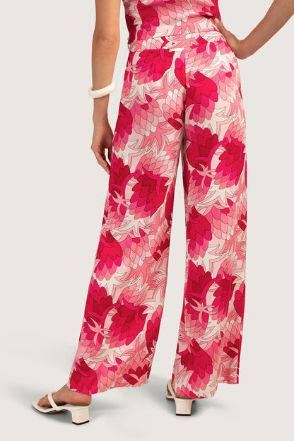 Trina Turk Long Weekend Pant